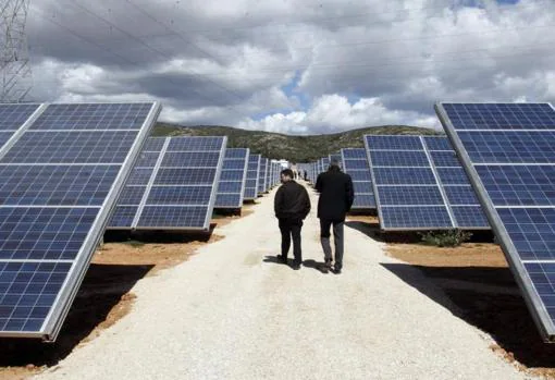 Visita a unas instalaciones fotovoltaicas en la provincia de Alicante