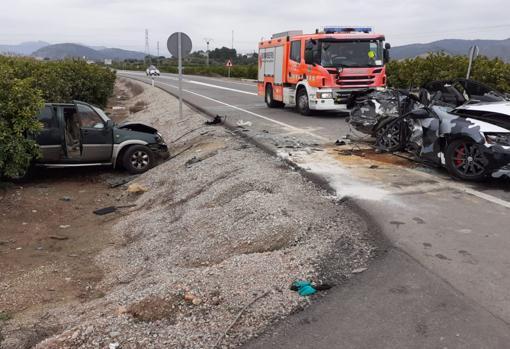 Imagen de los vehículos accidentados el 28 de marzo en la localidad de Sagunto (Valencia)