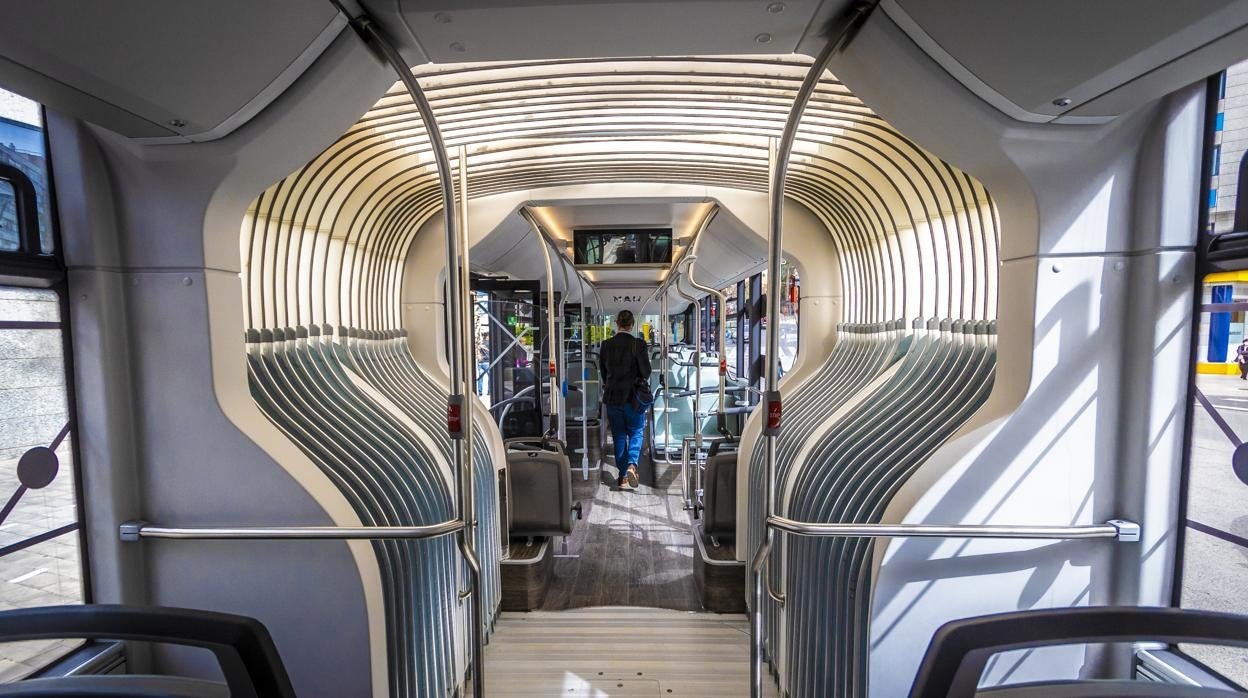 Interior de un autobús en Alicante