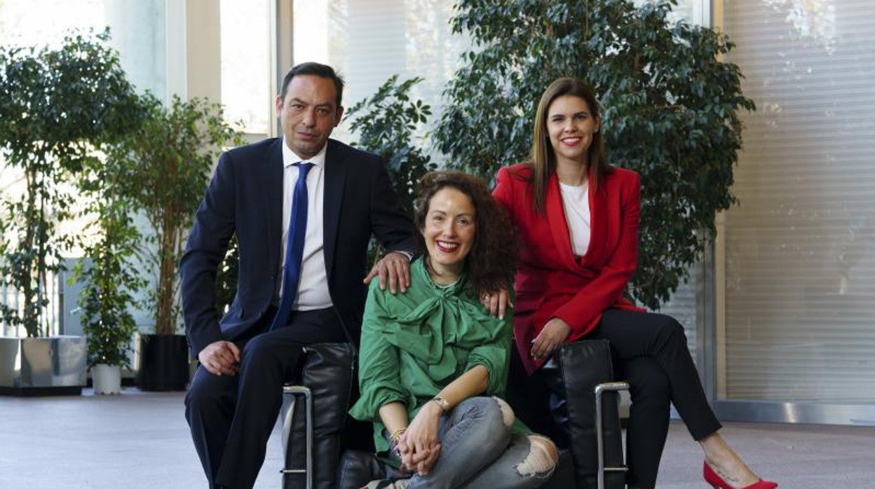 José Manuel Zarzoso, Lucía Fernández y Judith Piquet, los tres nuevos miembros de la dirección del PP