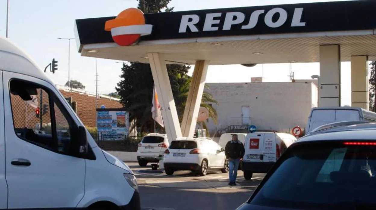 De las 230 estaciones de servicio denunciadas, 26 pertenecen a Repsol