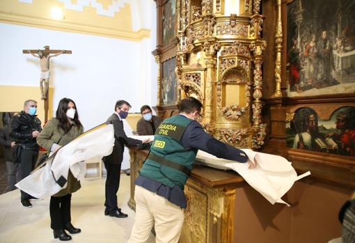 Barcial del Barco (Zamora) recupera dos tablas renancentistas que fueron robadas de su iglesia en 1979