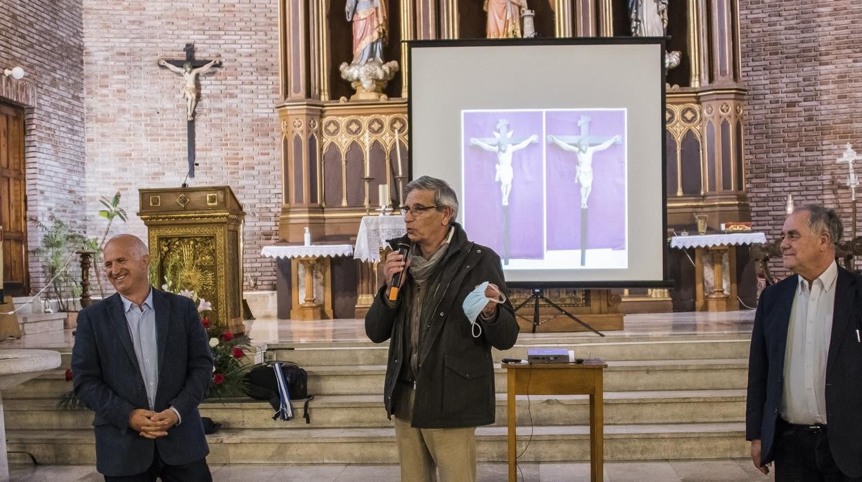 Guardo recibe su Cristo crucificado tras su restauración en el taller impulsada por la Diputación y la colaboración de la Diócesis