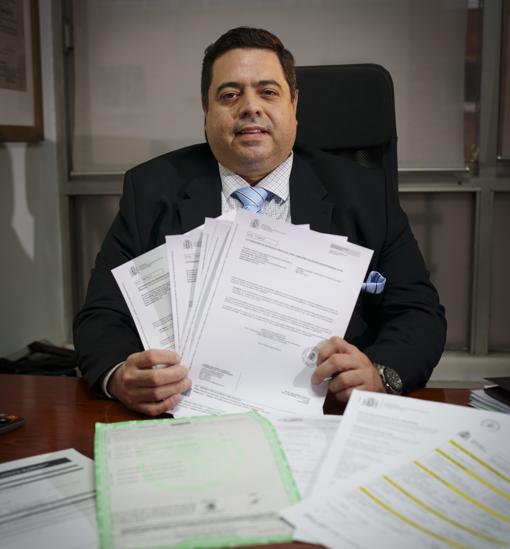 Félix España, director de España Abogados, en su despacho