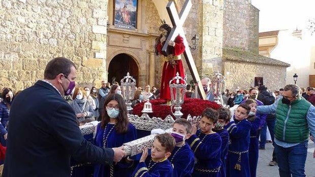 Los pequeños nazarenos de Quintanar, protagonistas del Sábado de Pasión