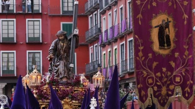 Valladolid, a los pies del Nazareno