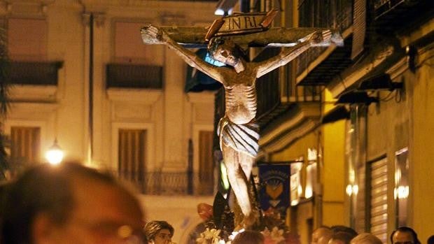 Las imágenes religiosas más antiguas de la Semana Santa en Valencia salen en procesión este Jueves Santo