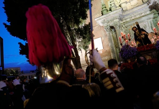 El Cristo de Las Tres Caídas, tras su primera 'levantá'