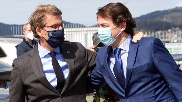 Feijóo transmite su «apoyo incondicional» a Mañueco