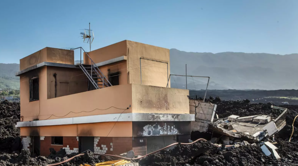 Vivienda afectada por la colada de lava cerca del cruce de La Laguna