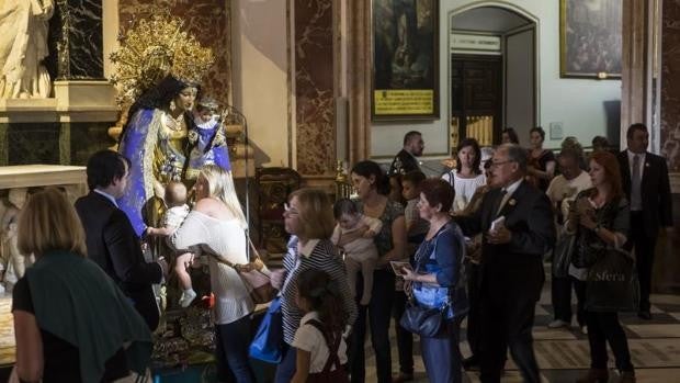 Festividad de la Virgen de los Desamparados en Valencia 2022: fechas y programa oficial de actos