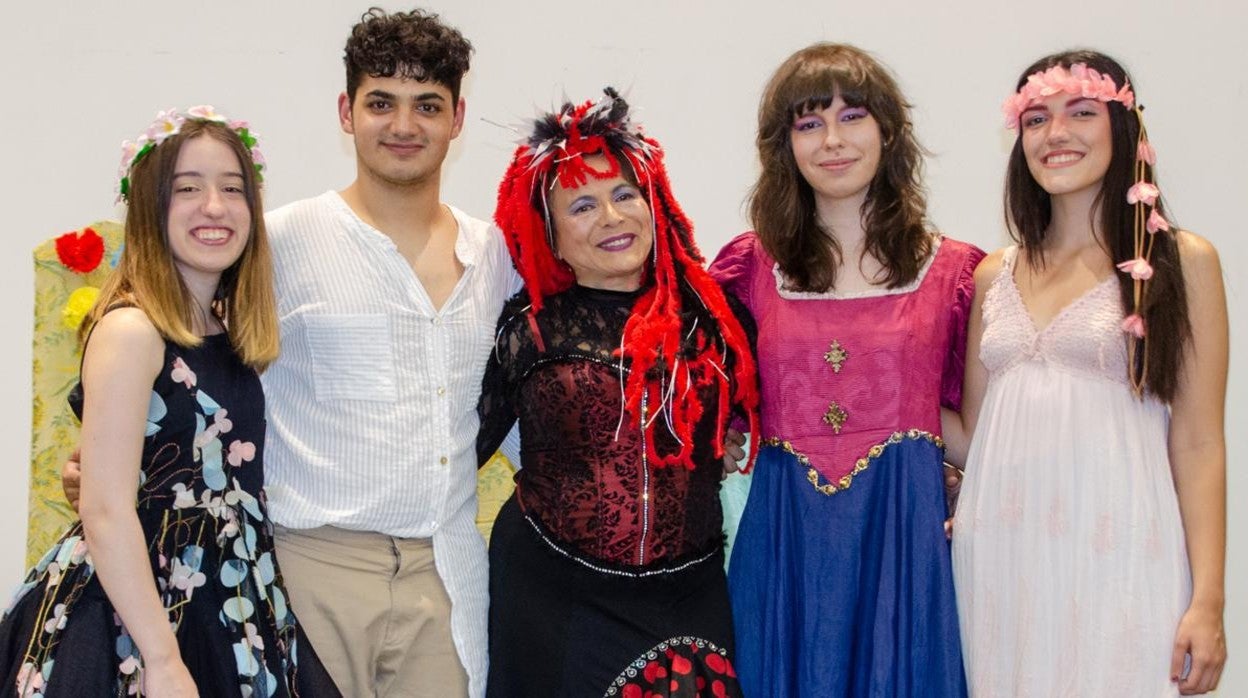 Cristina González, Christian Gálvez, Valle Hidalgo, María González y Alicia Rubio