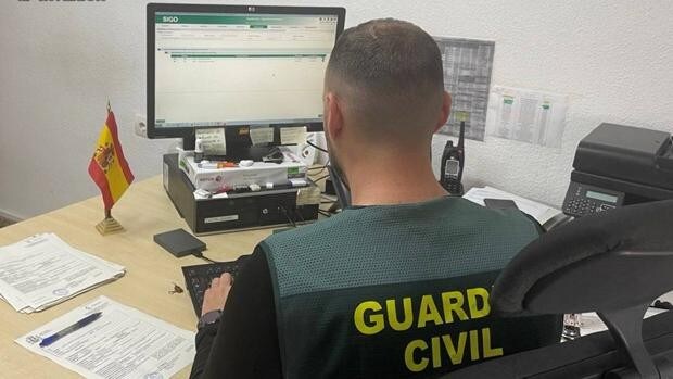 La Guardia Civil detiene e investiga a dos personas por robos en locales en localidades de Albacete y Alicante