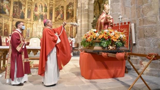 Gil Tamayo, en la celebración del patrón de Ávila: «No podemos avergonzarnos de ser cristianos»