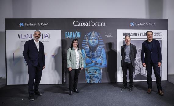 Imagen del director Corporativo de Cultura y Ciencia, Ignasi Miró; la directora general adjunta de la Fundación "la Caixa", Elisa Durán; el director de CaixaForum València, Álvaro Borrás; y el director Corporativo de Educación y Marketing, Xavier Bertolín, este martes en Valencia