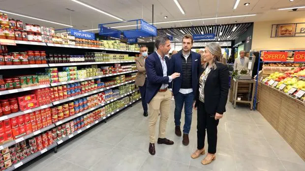 Tolón inaugura un nuevo supermercado de 'La Despensa' en el barrio de La Legua