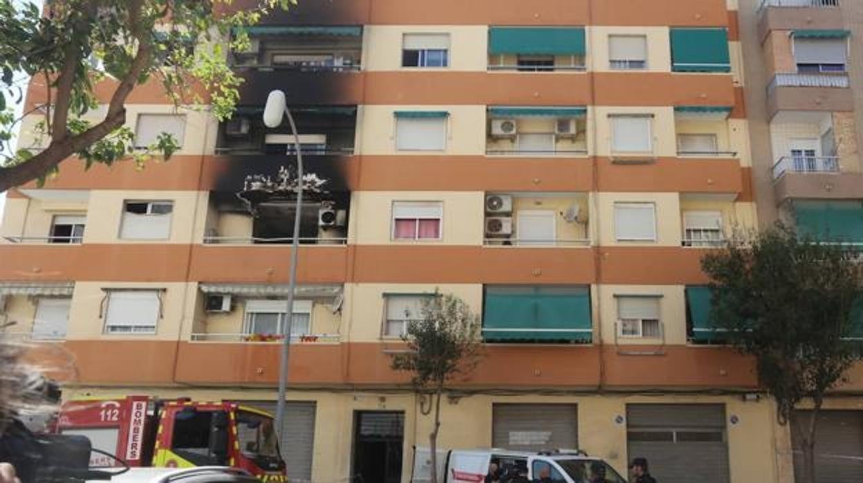 Fachada del edificio donde se ha registrado el incendio