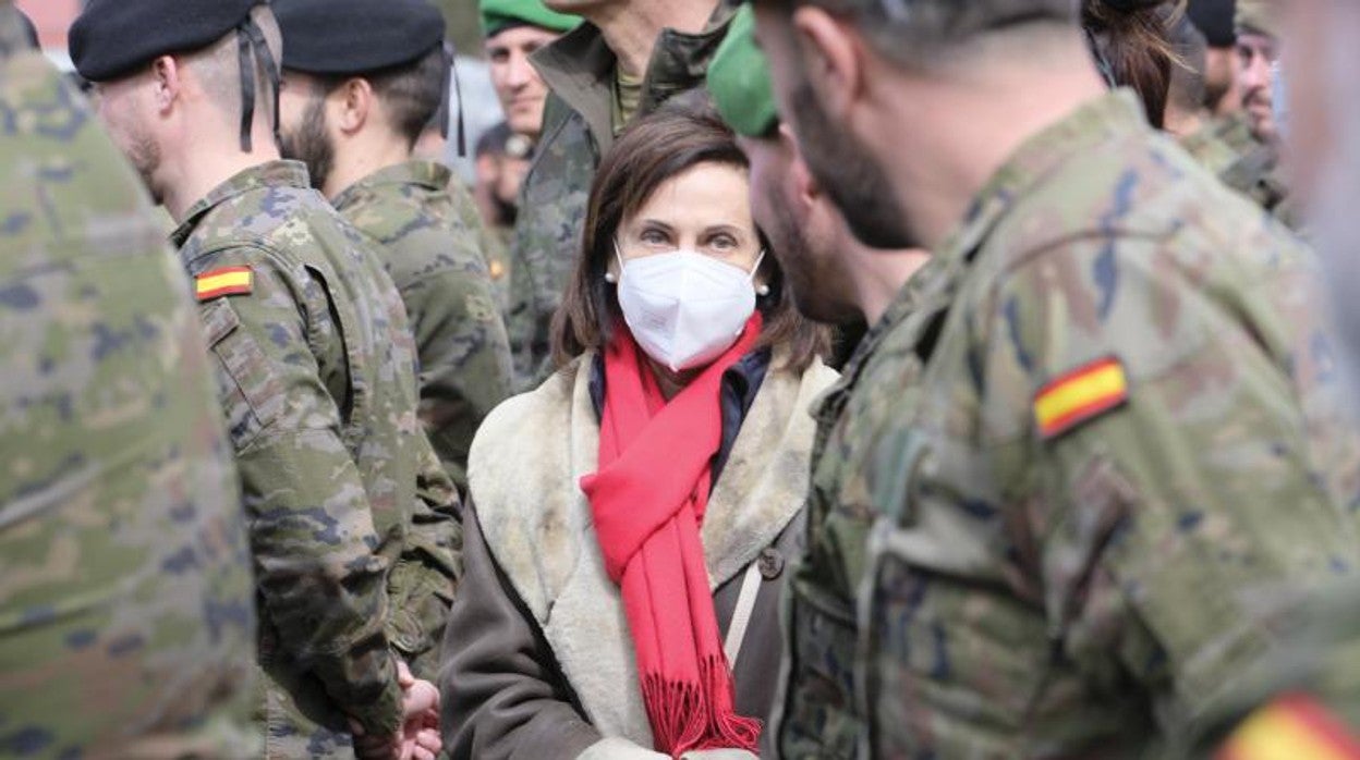 La Ministra de Defensa de España, Margarita Robles, visita a las tropas de la OTAN en Letonia