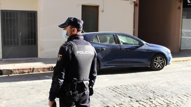 Prisión provisional para un hombre que persiguió a su expareja y embistió varias veces su coche en Alzira