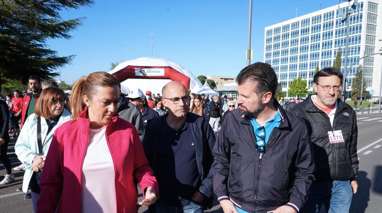 Tudanca junto a la delegada del Gobierno, Virginia Barcones, durante la marcha Asprona