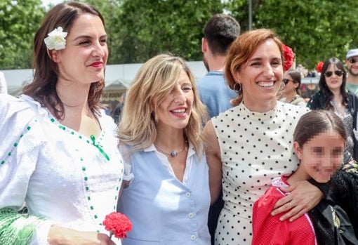 De izquierda a derecha, Rita Maestre, Yolanda Díaz y Mónica García