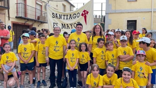 Unas 600 personas participan en la marcha solidaria ‘Santiago en marcha’ del colegio Santiago el Mayor