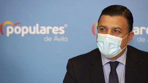 El presidente del PP de Ávila, en «total desacuerdo» con la postura de Gallardo sobre las autonomías