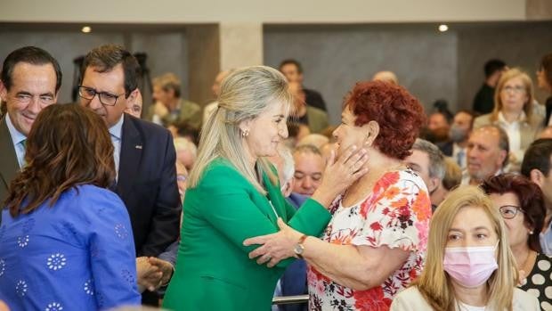 El piso fantasma de Milagros Tolón, su relación con García-Page y una oferta para el Senado