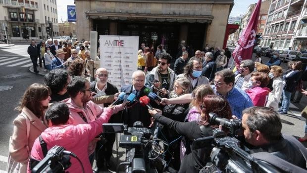 «Que el Teatro Emperador lleve 16 años cerrado es una vergüenza para la cultura de este país»