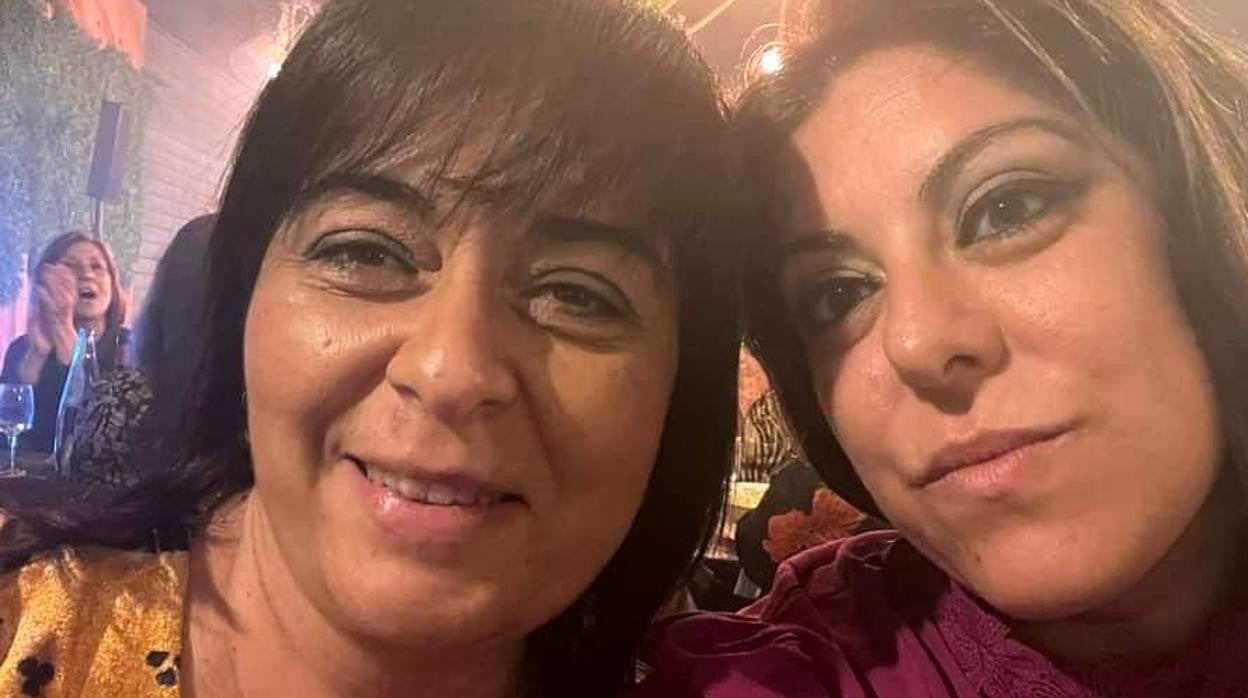 María Luz Lastras (exalcaldesa de San Martín) y Noelia Núñez, regidora actual de Cenicientos