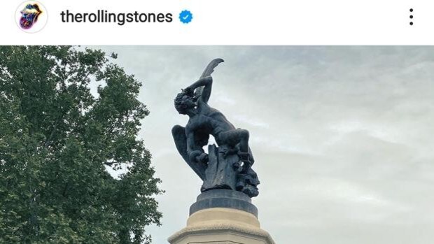 Los Rolling Stones visitan el Ángel Caído del Retiro y lo plasman en su Instagram: «Sympathy for the Devil in Madrid»