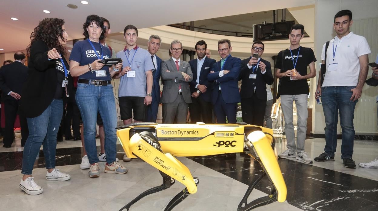 El encuentro tuvo lugar en la Escuela de Ingenierías Industrial, Informática y Aeroespacial