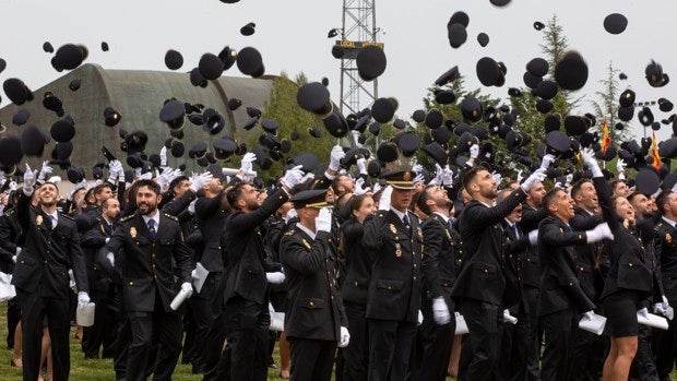 Interior rechaza las quejas de cientos de opositores a policía por el test ortográfico de este año