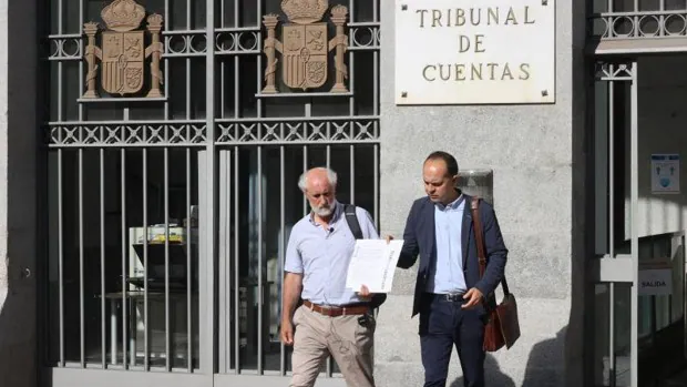 Almeida: «Maestre ha extorsionado a trabajadores municipales para pagar las deudas electorales de Errejón»