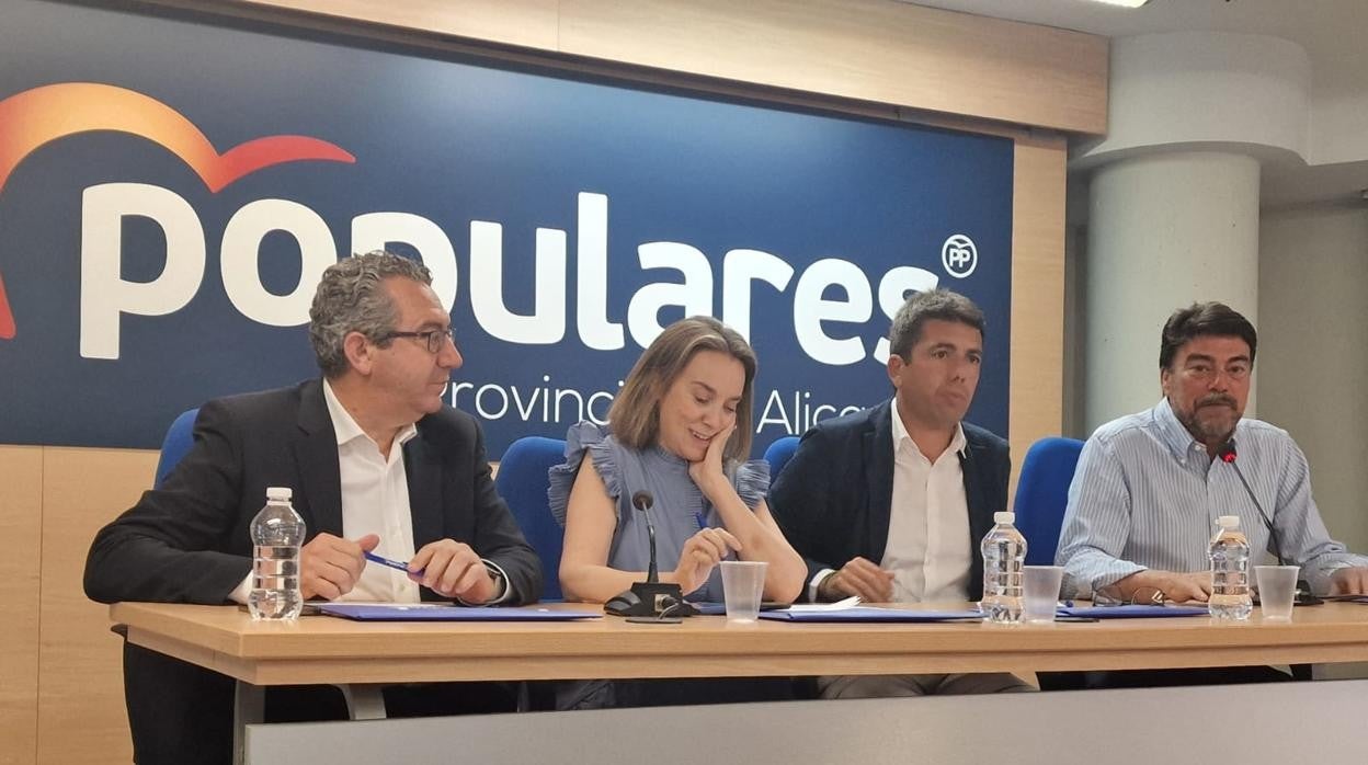 Cuca Gamarra y Carlos Mazón, en la Junta Directiva Provincial del PP de Alicante