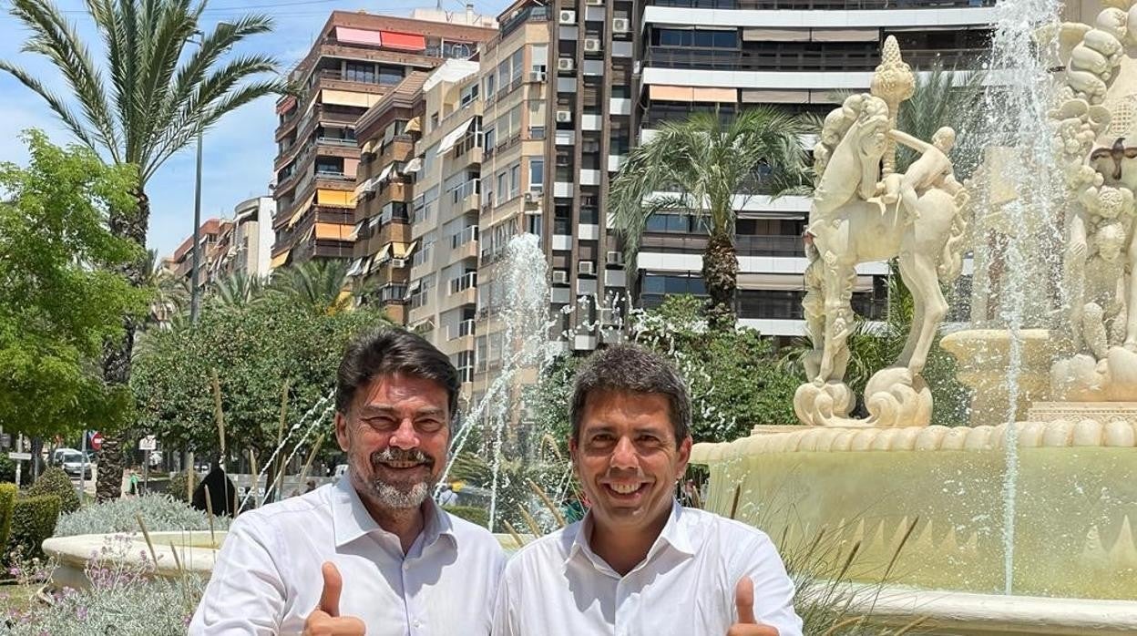 Mazón: «Las mascletàs se quedan en la Plaza de los Luceros porque son nuestras señas de identidad»