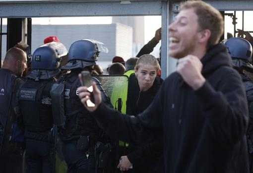 La final de Champions se retrasó 37 minutos debido a los altercados a las puertas del estadio