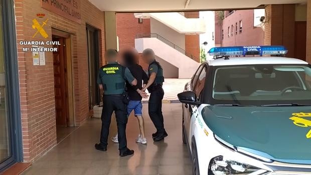 Detenidos dos asaltantes de 'riders' en la localidad valenciana de Benifaió