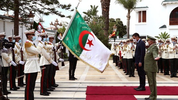 Argelia prohíbe las operaciones comerciales con España horas después de romper el Tratado de Amistad