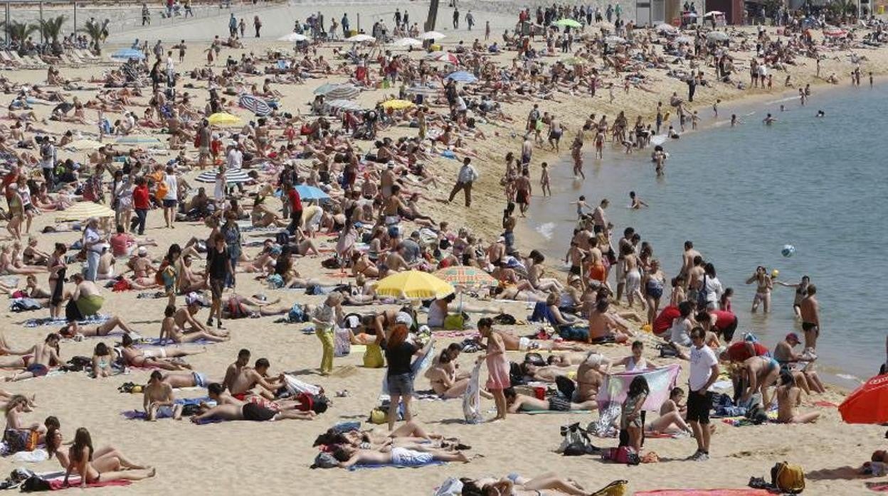 Un aspecto de las playas de Barcelona