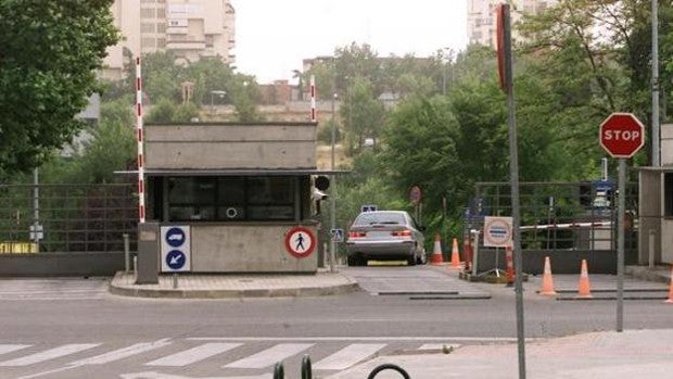 Un menor entra en el complejo policial de Canillas, roba dos pistolas y es detenido horas después en una trifulca