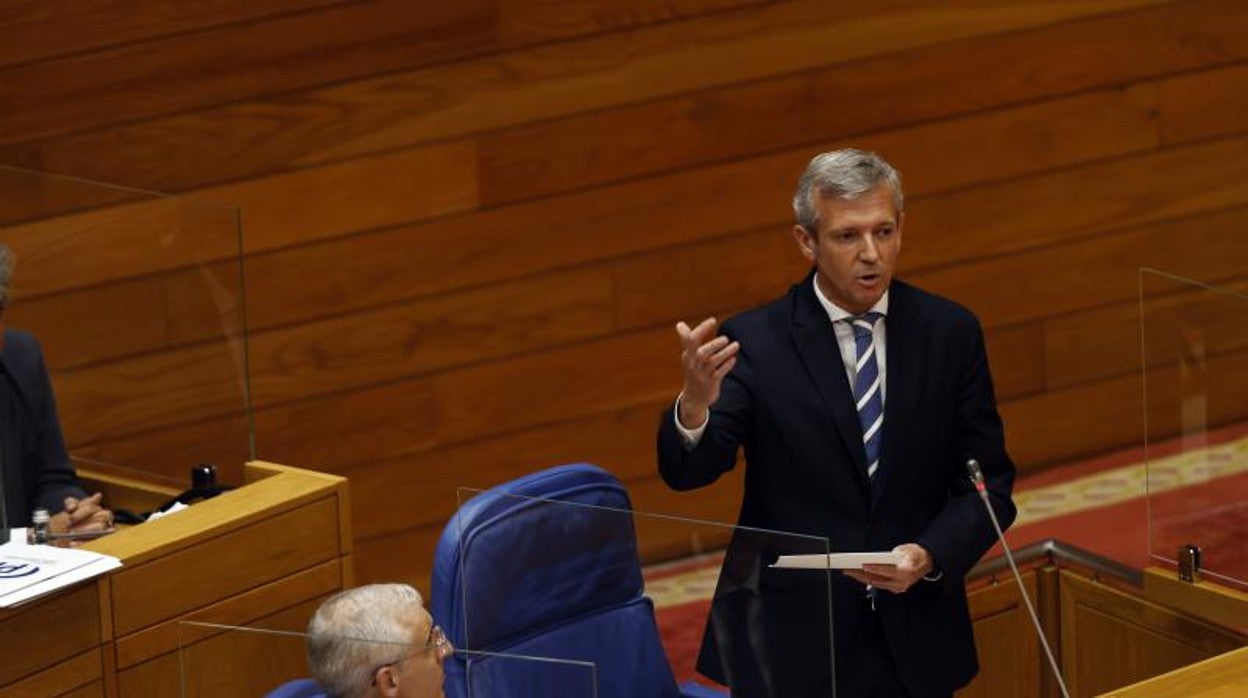 El presidente de la Xunta, Alfonso Rueda, este miércoles en el Parlamento gallego