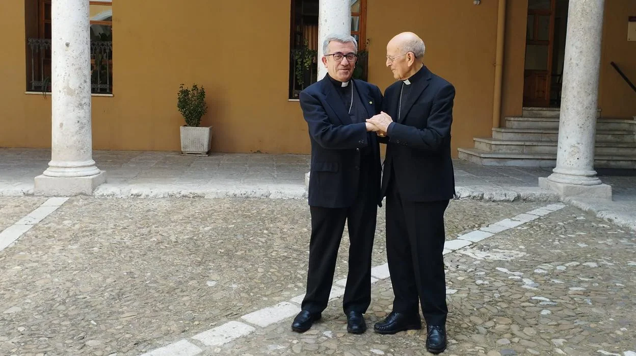 Luis Argüello y Ricardo Blázquez, tras su comparecencia en el Palacio Episcopal de Valladolid