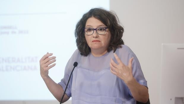 Mónica Oltra se niega a dimitir y Compromís amenaza a Ximo Puig con romper el Gobierno valenciano si la destituye
