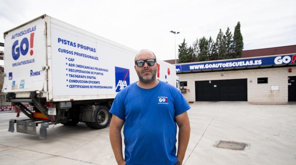 Rubén Llorente, uno de los socios de Autoescuela Ronda