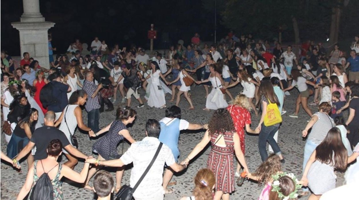 Foto de archivo de la celebración de la Noche de San Juan