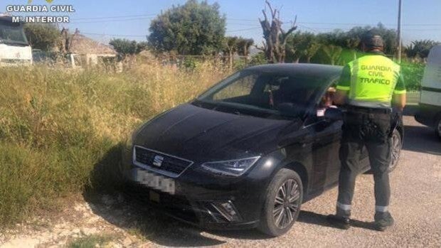 Detenido por huir de un control de la Guardia Civil en Ciudad Real cuando iba sin carné en un coche robado