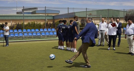 El consejero de Presidencia, Justicia e Interior, Enrique López, en el centro