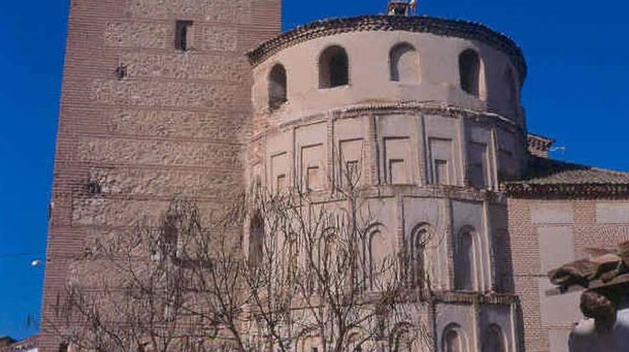 Iglesia de Santa María, en Mojados