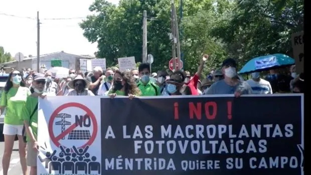 Siete bodegas de Méntrida se oponen a las fotovoltaicas y piden a la Junta acciones de protección
